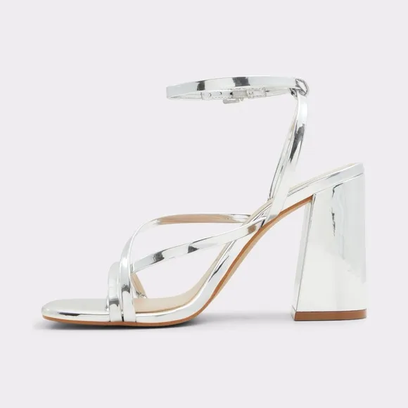 NEW Aldo Silver Metallic Open Toe Sandals Heels Block Heel Size 8.5 with Box