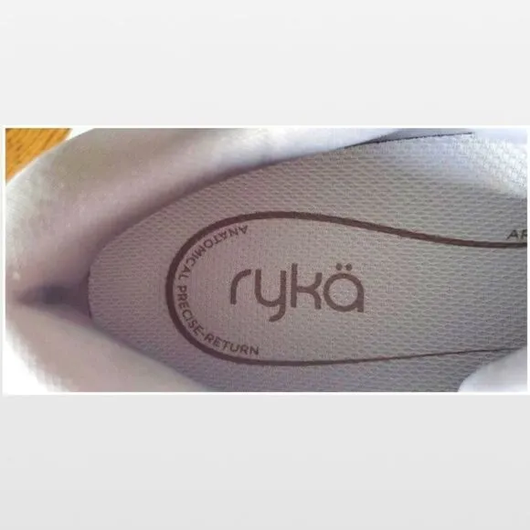 New Athletic Woman’s Shoes Grey &amp; Purple Size 9 Ryka