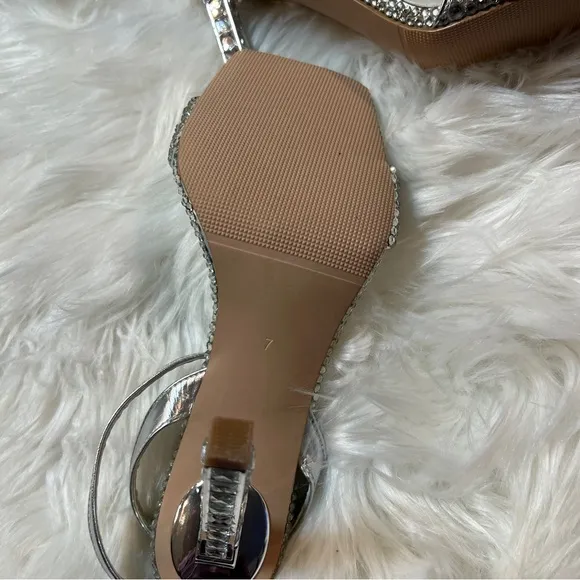 NEW AZALEA WANG DISCOBALL-SILVER STILETTO SANDAL