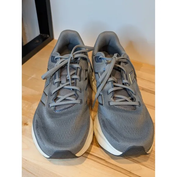 New Balance 680 Running Shoes Fresh Foam Cushioned Gray Sneakers size 11.5