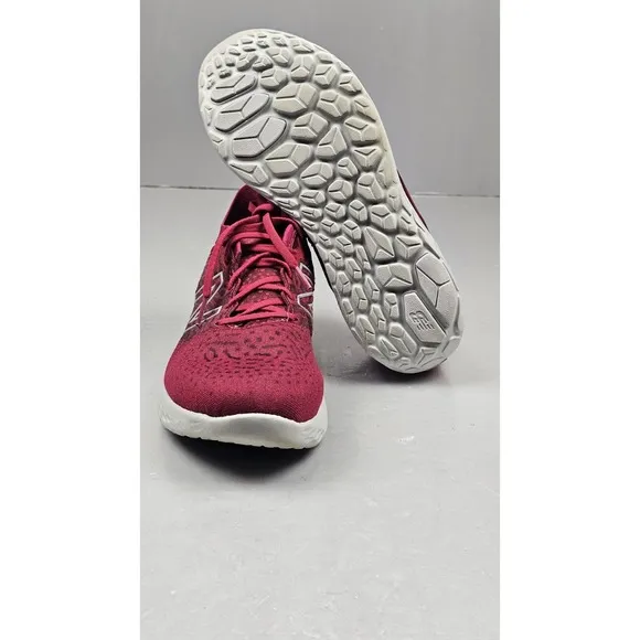 New Balance Fresh Foam Beacon V3 Running Shoes Mens 10 Wide Burgandy Sneakers