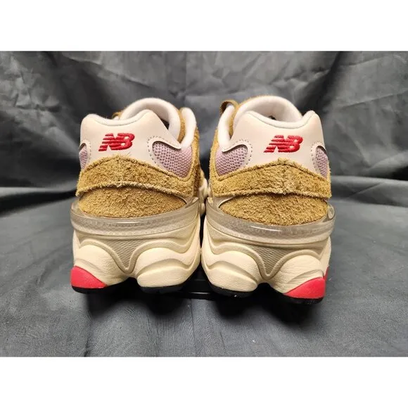 New Balance Girls 9060 Sneakers GC9060VD Beige Pink Size 6.5 NEW NO BOX!