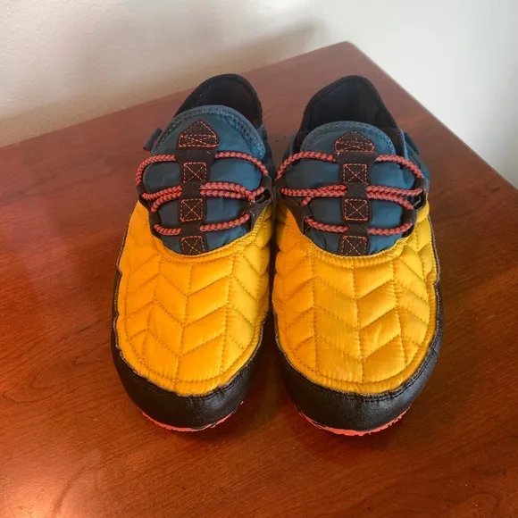 New Balance Men's Caravan Moc V2 Slip-On Comfort Shoes Quilted Yellow Blue SZ 8