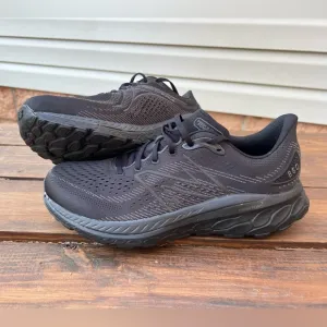 New Balance Men's Fresh Foam X 860 V13 Sneaker. Size 12.5 wide.Black Metallic.