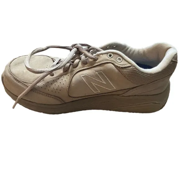 New Balance suede and mesh uppers, walking shoes size 8