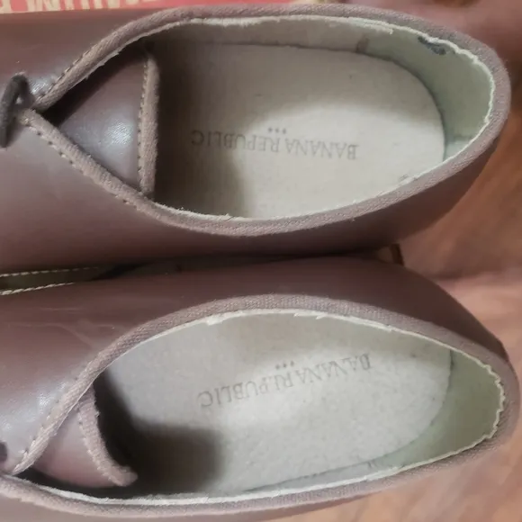 NEW Banana Republic Brown Leather Lace-up Oxfords Derbys size 9