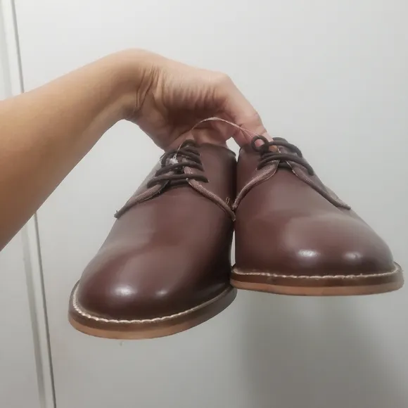 NEW Banana Republic Brown Leather Lace-up Oxfords Derbys size 9