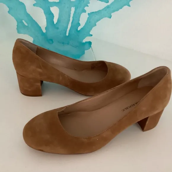 NEW Banana Republic Womens Tan Suede Block Heels Pumps Sz 7 Round Toe Career