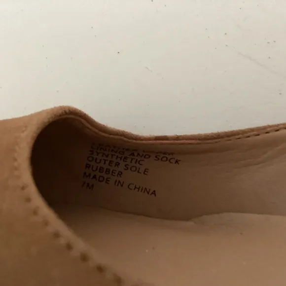 NEW Banana Republic Womens Tan Suede Block Heels Pumps Sz 7 Round Toe Career