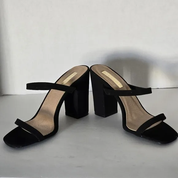 New Billini Haze Black Block Heels Size 9