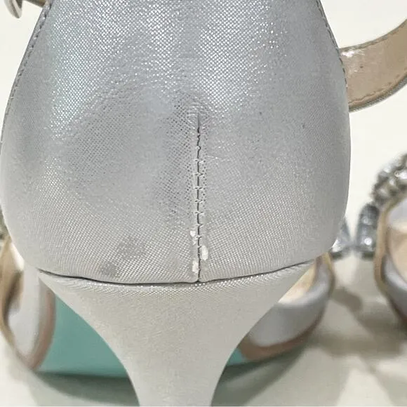 NEW Blue by Betsey Johnson Erin Stiletto Heels Rhinestone Toe Strap Silver 7