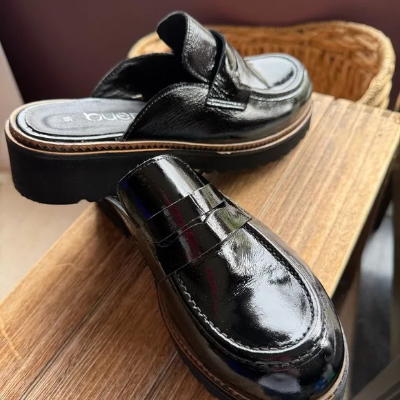 NEW Bueno Black Patent Amber Women's Open Back Clog