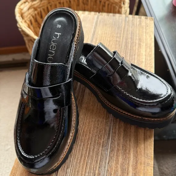 NEW Bueno Black Patent Amber Women's Open Back Clog