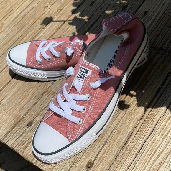 NEW Converse All Stars. Peachy pink. Slip on. Size 9. Canvas.