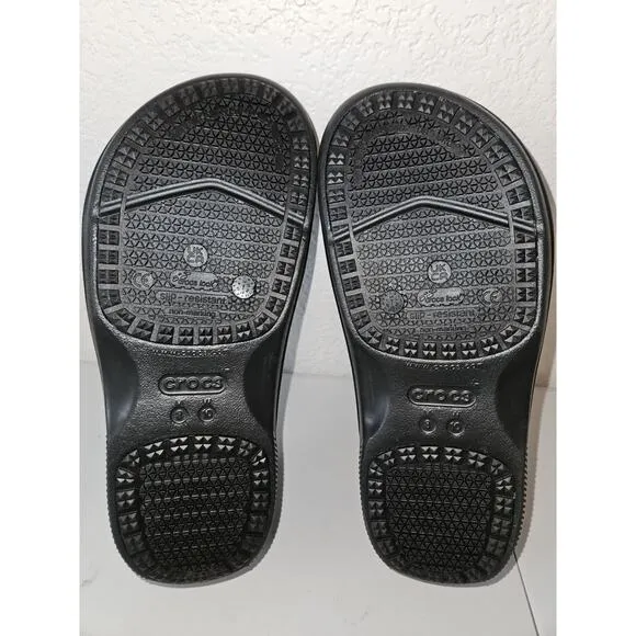 New Crocs Adult On the Clock Clogs Slip Resistant Work Shoes Slip Ons 8M, 10W