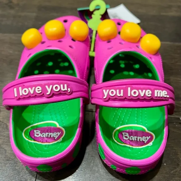 New CROCS  c11 Barney “I Love You, You Love Me” Limited Edition Classic Clogs