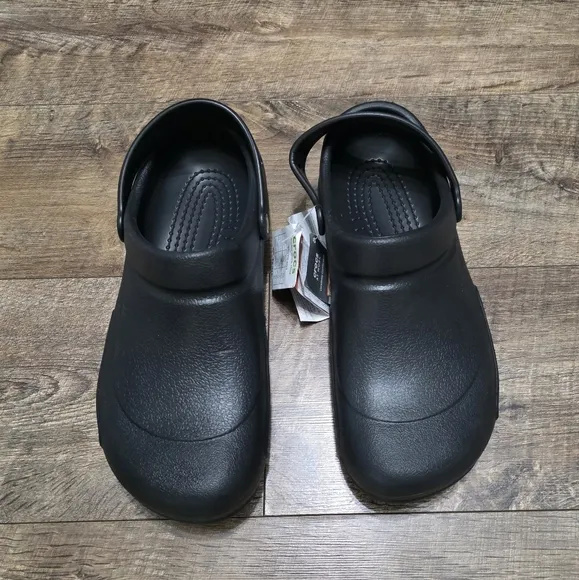 New Crocs Sandals Black Slip-On Clogs Men Size 11