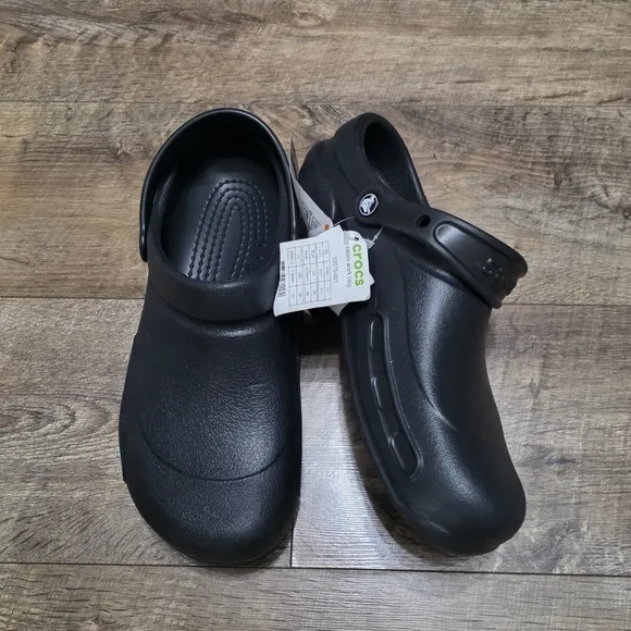 New Crocs Sandals Black Slip-On Clogs Men Size 11