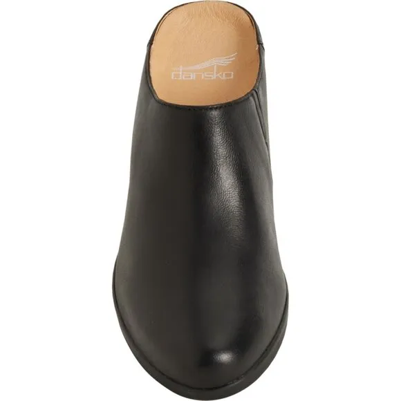 NEW Dansko Carrie Clogs - Nubuck For Women in black 563