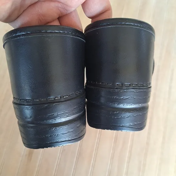 NEW Dansko Women's‎ Professional Clog, Black Leather Slip On EU 44