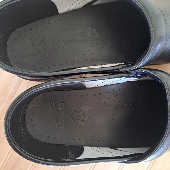 NEW Dansko Women's‎ Professional Clog, Black Leather Slip On EU 44