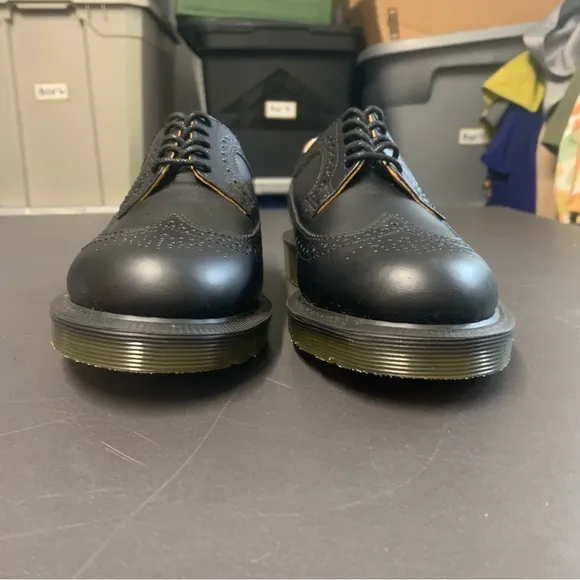 NEW Dr. Martens Unisex Wingtip Brogue Oxfords Black Genuine Leather Men 5 Lady 6