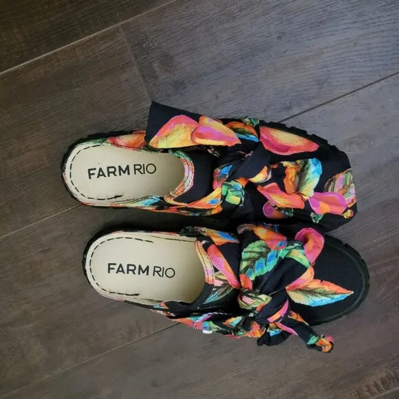 NEW FARM Rio Cashew Mules Womens 8 Slip On Sneakers Playful Comfort Casual