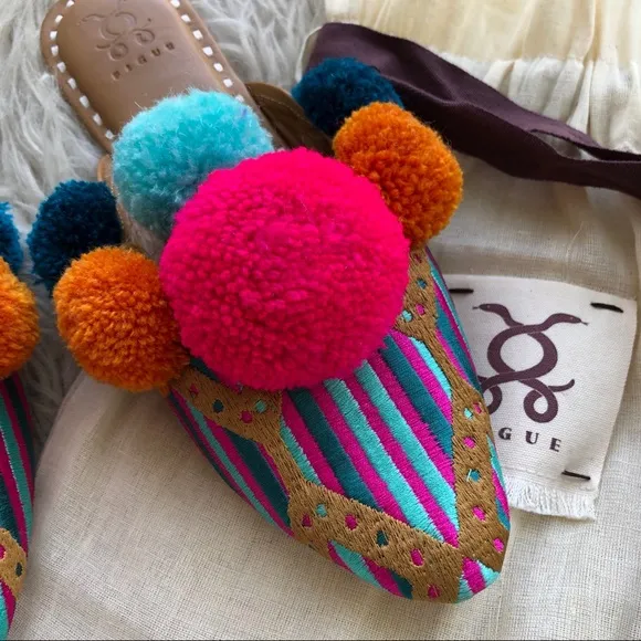 New Figue Diamond Ikat Iris Slides