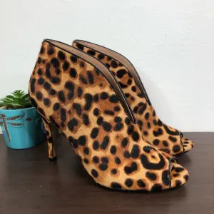 NEW Halogen Harowen Leopard Print Heels