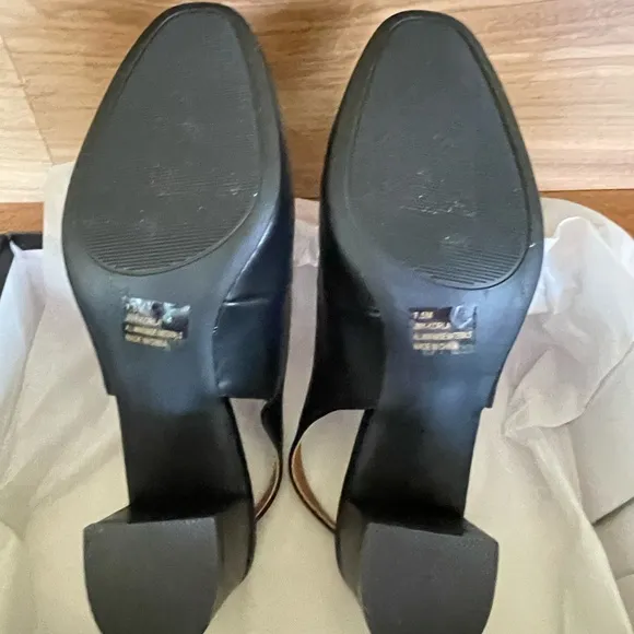 NEW IN BOX - Jones New York - Black &amp; Gold Heel Slingbacks - 7.5