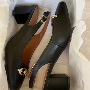 NEW IN BOX - Jones New York - Black &amp; Gold Heel Slingbacks - 7.5