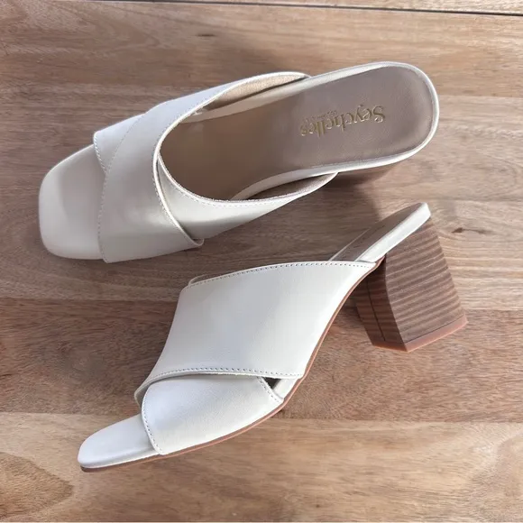 New in Box Seychelles Block Heels
