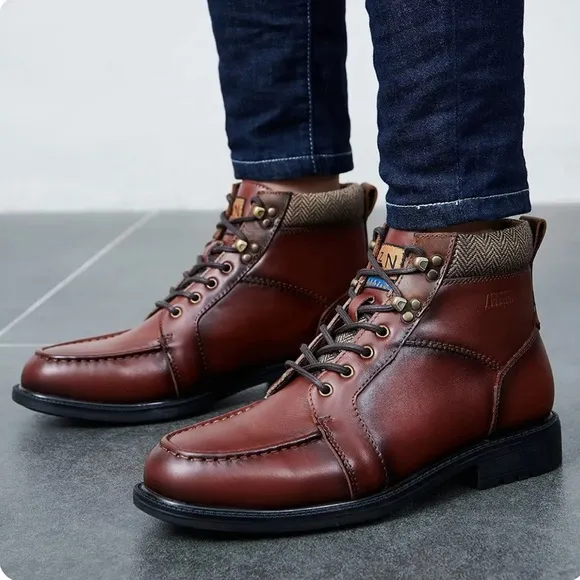 New in the box Arkbird boots