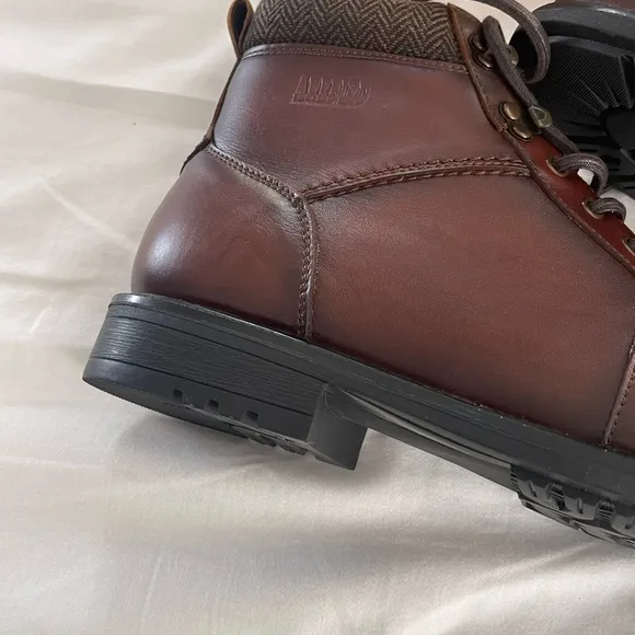 New in the box Arkbird boots