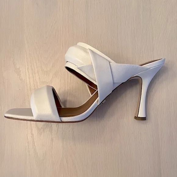 NEW Kurt Geiger London Brandy off-white leather slides
