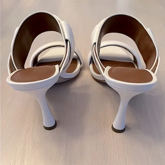 NEW Kurt Geiger London Brandy off-white leather slides