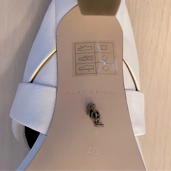 NEW Kurt Geiger London Brandy off-white leather slides