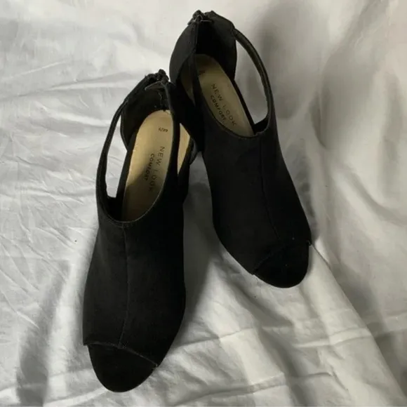 New Look UK Suede Black Block Heel Open Boots 8.5 size