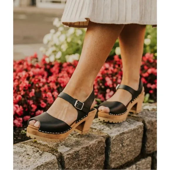 NEW MIA Greta Black Clog Sandal with Leather Buckle 10