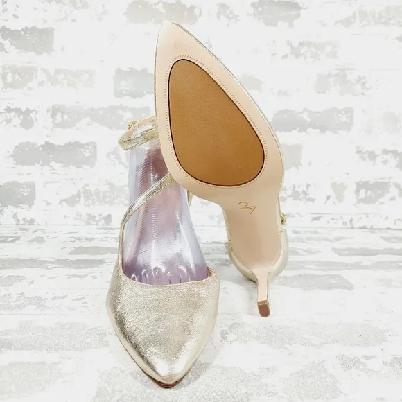 New Naturalizer 27 Edit Abilyn Wide Gold Leather Pointed Toe Heels K711