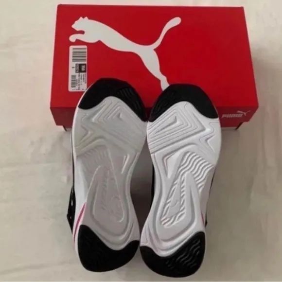 (NEW) PUMA Youth Girl’s Softride Rift Slip-On, Size: 4.5 (Youth Girl’s)