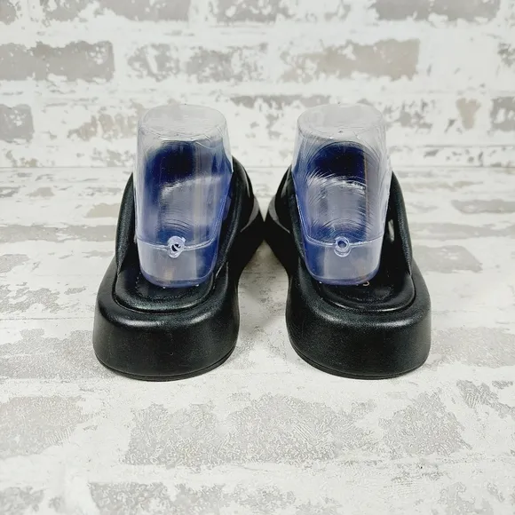 New Saint G Rhianna Black Cross-over Strap Slip On Slides  K285