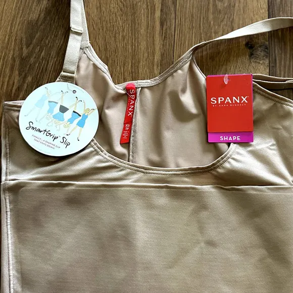 New SPANX SmartGrip Open-Bust Full Foundation Slip Size XS