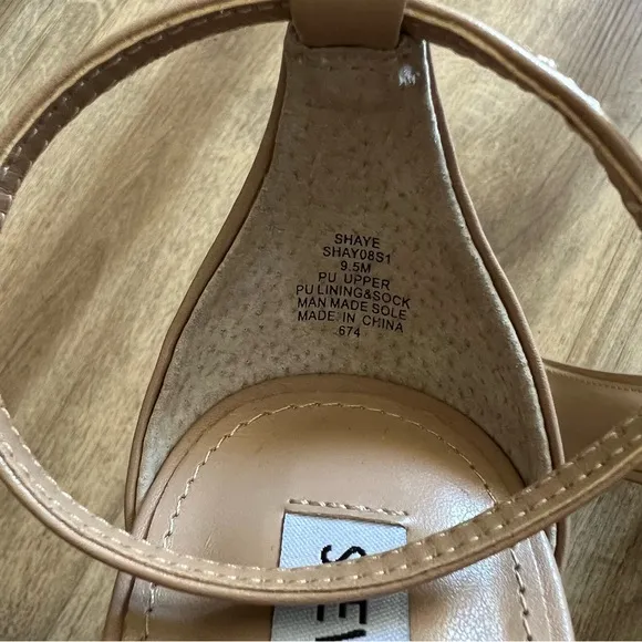 NEW Steve Madden Shaye Sandal Heels