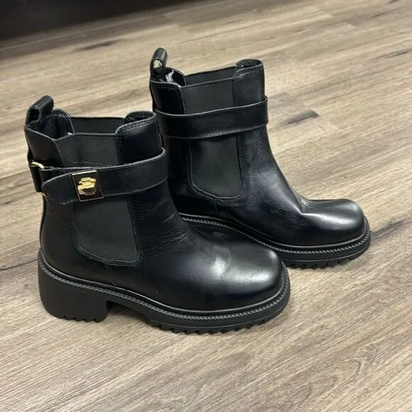 New Steve Madden Women's Gates Buckle-Detailed Lug-Sole Booties Size 7.5