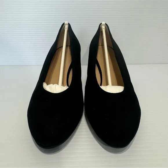 New Stuart Weitzman Chicpump Black Suede Square Toes Heels Size 8