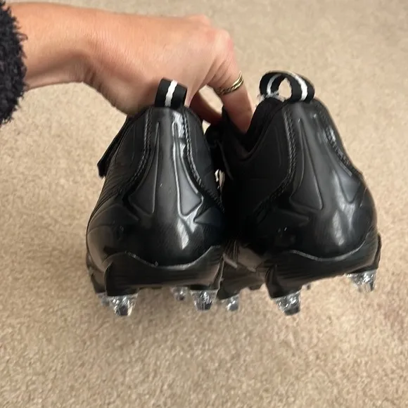 NEW! Under Armour Football Cleats Black Mid Ankle Strap Mens Size 13