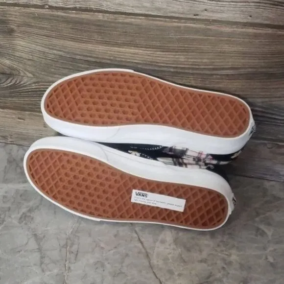New Vans Classic Slip On Plaid Floral Patchwork Boho Black White Sneakers