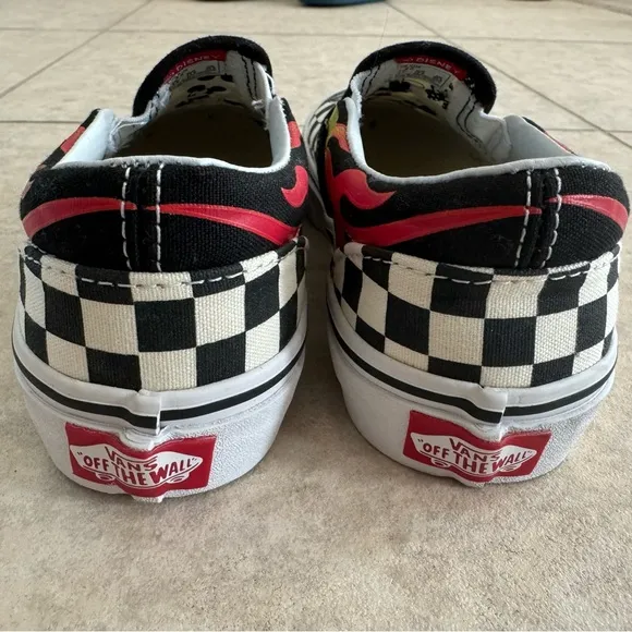New VANS x DISNEY Mickey&amp;Minnie Flame Classic Slip-On