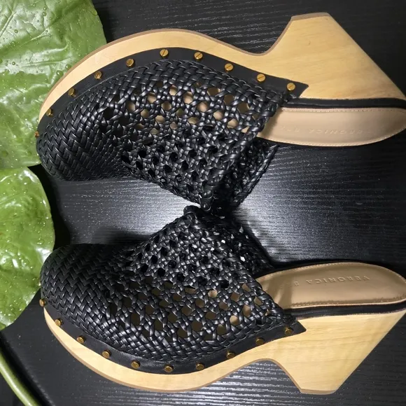 [NEW] Veronica Beard Hardie Black Woven Leather Mule Clogs